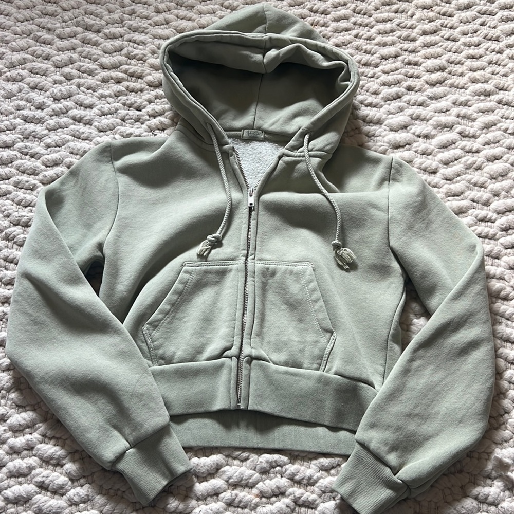 Brandy Melville cropped zip up